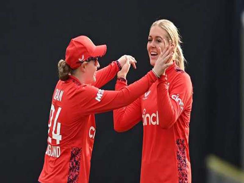 Rankings are awarded to England women’s players after Pakistan sweeps the series.