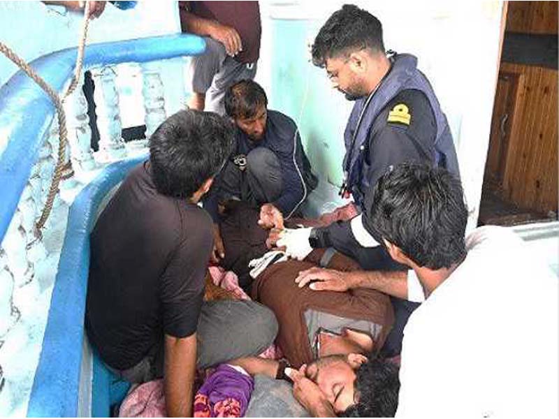 Indian Navy offers Pakistani crew members aboard an Iranian vessel medical treatment.