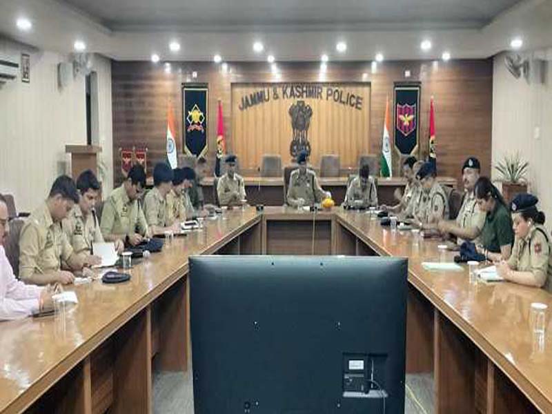 Watch out for OGWs and terrorists who have surrendered: Jammu SSP to officers