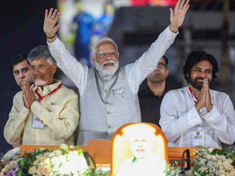 AP: Modi’s road tour gets a resounding reception