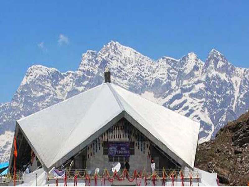 The first pilgrimage party departs for Hemkund Sahib