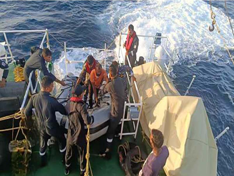 Off the coast of Gujarat, ICG saves a fisherman who has a head wound.