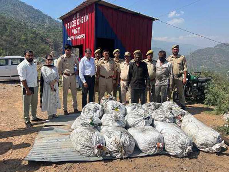 Two interstate drug traffickers are apprehended by police in Udhampur