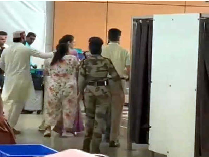Slapped by a female CISF jawan, Kangna Ranaut