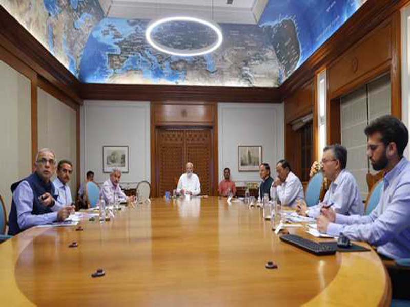 PM Modi announces Rs 2 lac to the relatives of the deceased and chairs a conference on the tragic Kuwaiti fire.