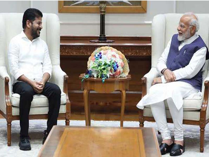 PM and Telangana CM discuss coal blocks.