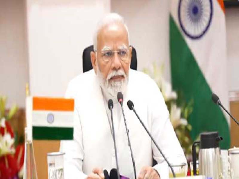 Prime Minister Modi meets with top economists to discuss the Union Budget