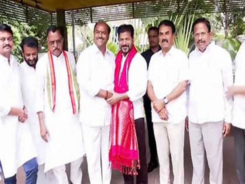 In Hyderabad, the seventh BRS MLA joins the Congress
