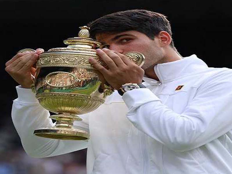 Alcaraz is unstoppable and wins Wimbledon for the second time in a row.