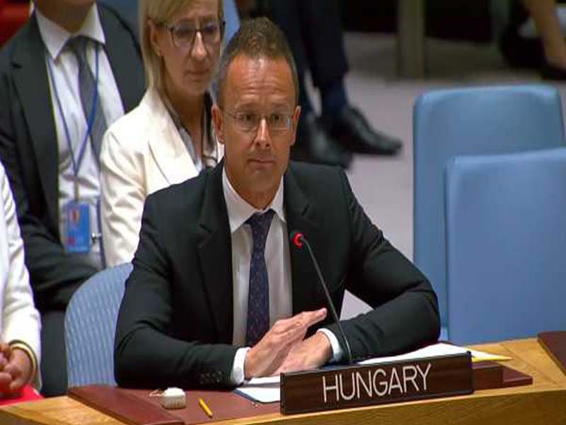 Hungary requests that the EU continue contact with Kiev while resuming talks with Moscow: Szijjarto