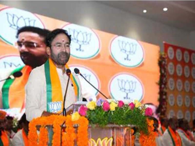Congress uses false promises to mislead Telangana.