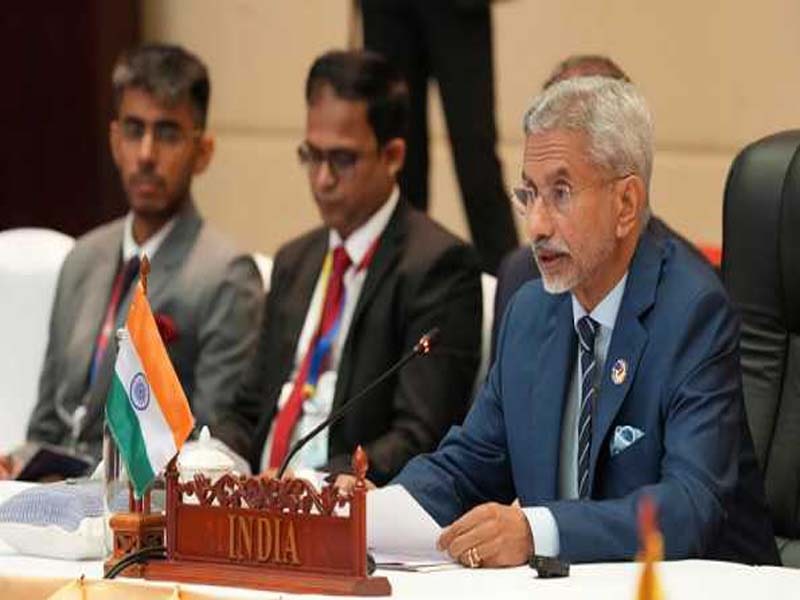 EAM takes part in the Vientiane ASEAN-Foreign Ministers’ Meeting.