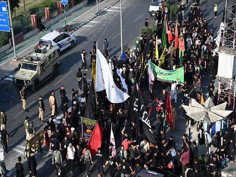 In Srinagar, an eight-day Muharram parade was held under strict security.