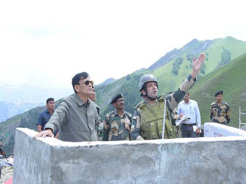 MoS Rai examines LoC security