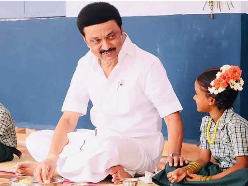 Stalin introduces the DMk’s popular CM Breakfast program in government-aided schools.