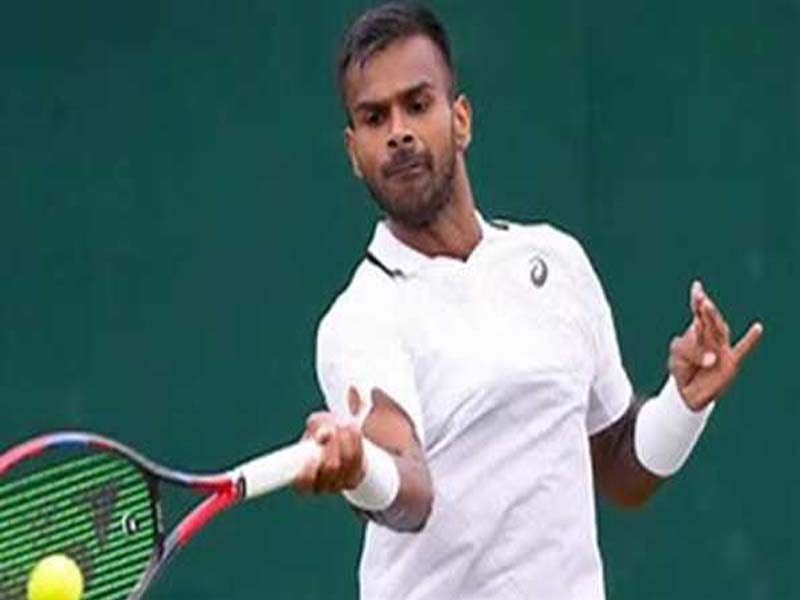 Indian tennis players are ready for an exciting match at the Olympics in Paris.