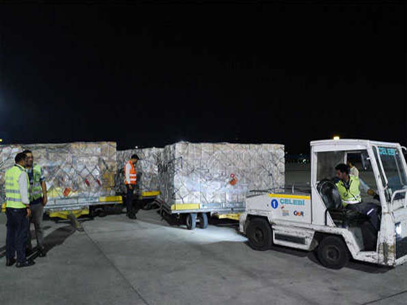 India provides humanitarian aid to Haiti, a country ravaged by violence.