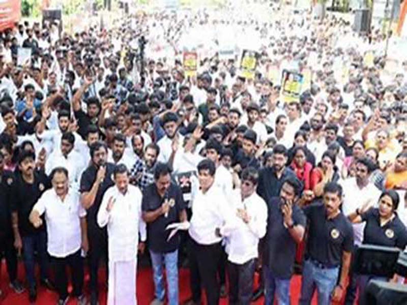 The DMK Student’s Wing protests NEET.