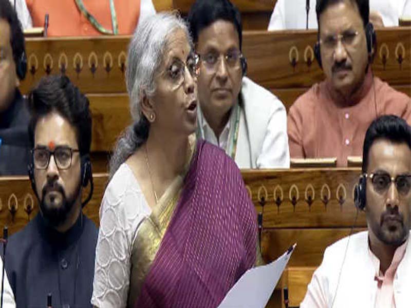 The Lok Sabha approves the Jammu and Kashmir budget.