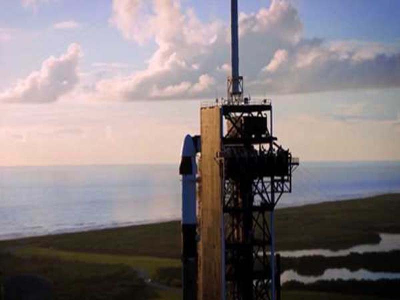Due to inclement weather, SpaceX once more postpones the launch of the Polaris Dawn mission.