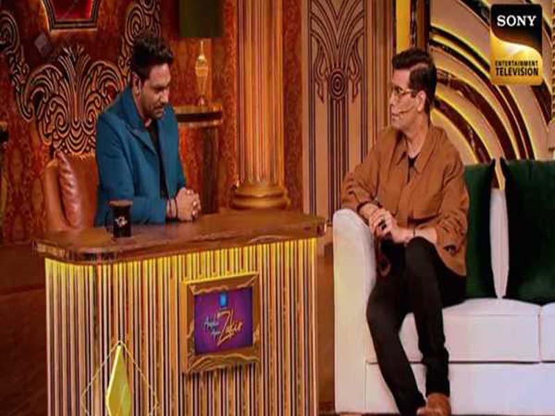 On Aapka Apna Zakir, Karan Johar praises SRK as the “emperor of a human being.”