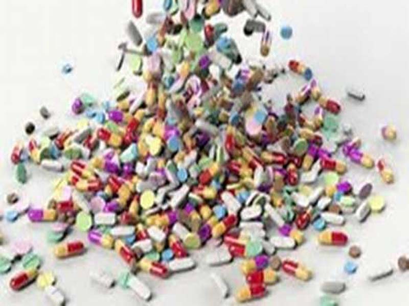 156 medications, including antibiotics that pose health concerns, are prohibited by the Health Ministry.