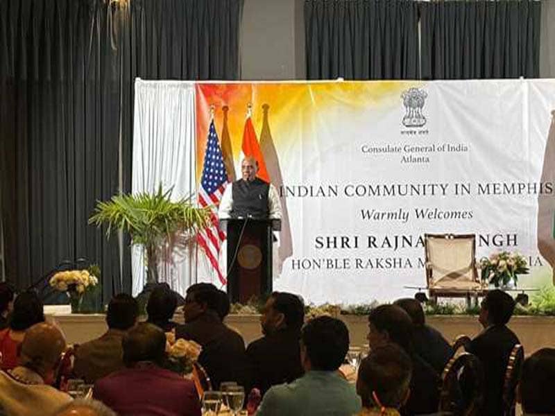 Rajnath interacts with the Indian diaspora before leaving the US