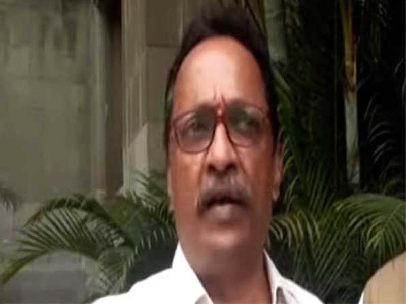 TJ Abraham brings up the slander case of Rahul Gandhi to demand an apology from KTK CM.