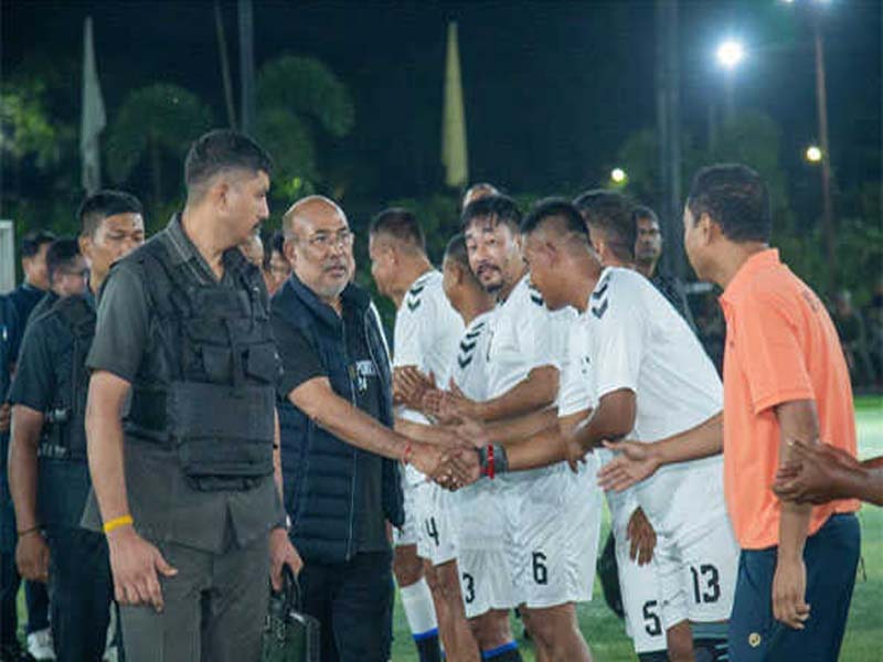 Sportspeople in Manipur receive awards