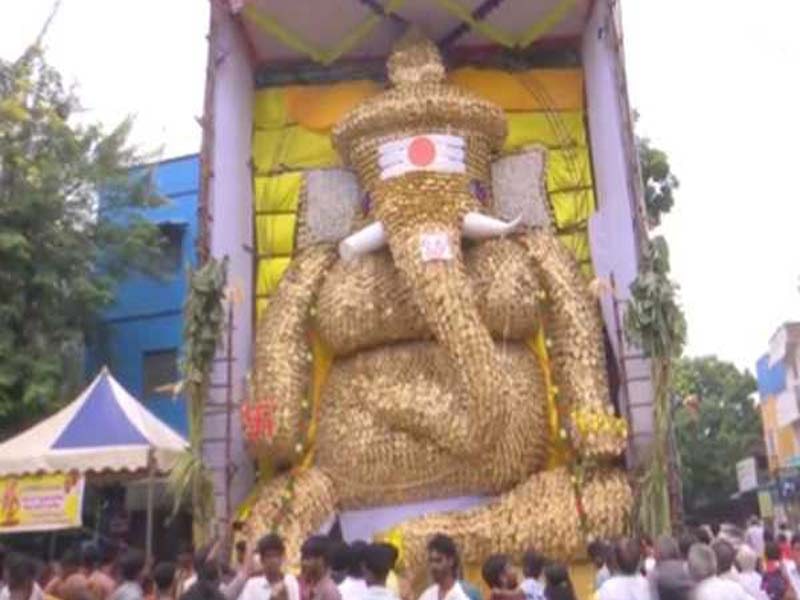 On September 15, which is the day of the immersion of the Ganesh idol, 18,500 police personnel are on duty.