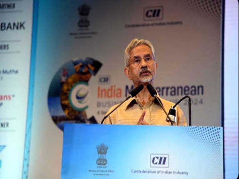More cooperation and connectivity with the Mediterranean region are required by EAM.