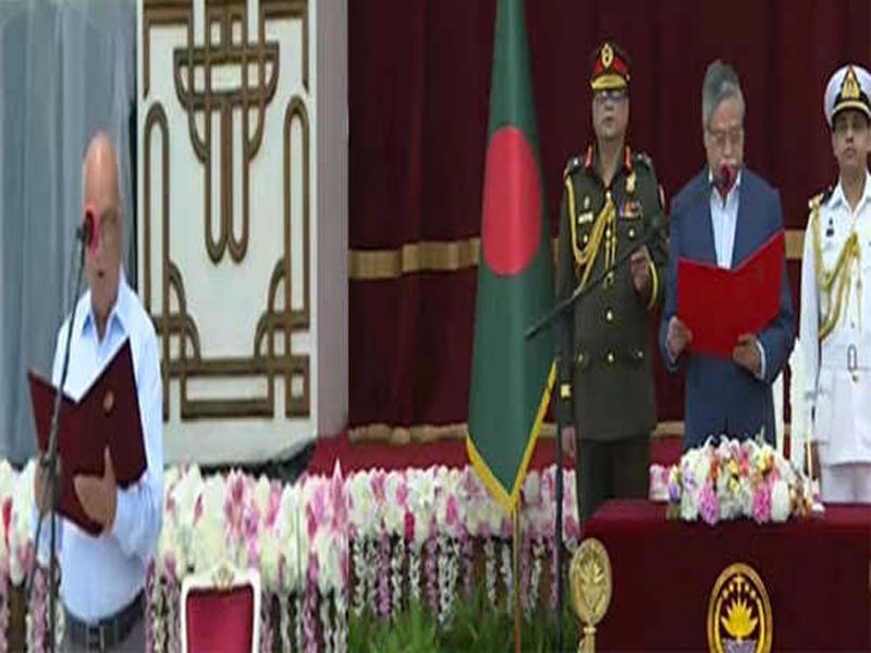 Farooq-e-Azam takes oath as Bangladeshi government advisor