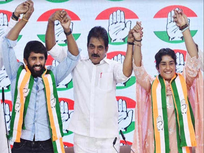 Bajrang Punia and Vinesh Phogat join Congress