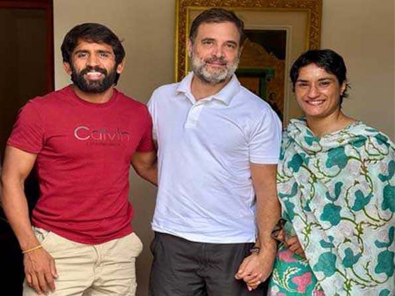 Rahul is met by Vinesh Phogat and Bajrang Punia, who may run for the Haryana Assembly.