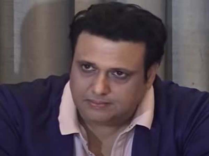 Govinda gets a bullet injury in the leg, but his condition is stable.