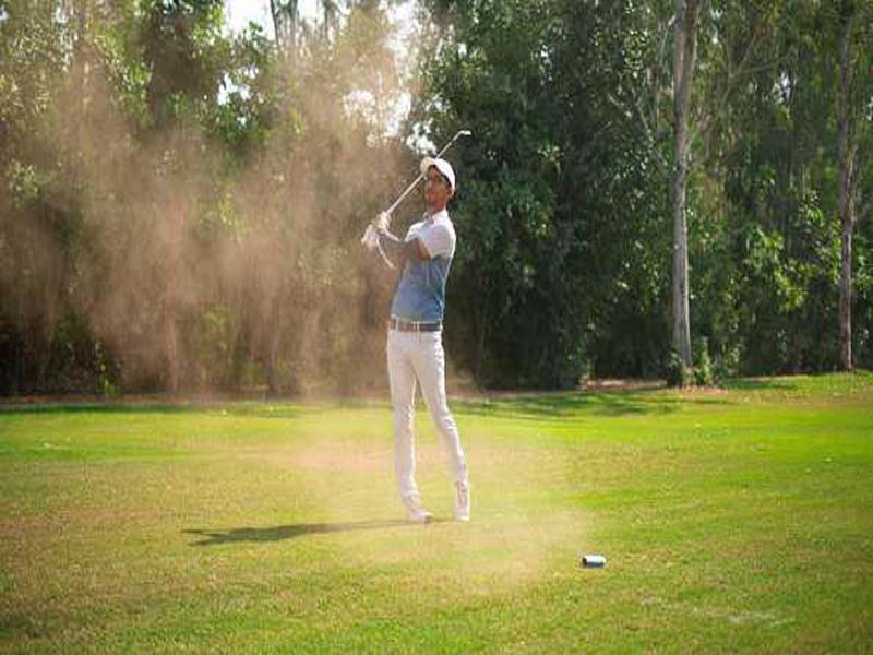 PGTI: Kartik scores 67 for a three-shot lead at the J&K Open