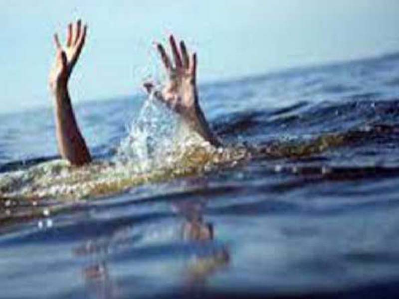 Two engineering students drowned in a quarry pit.