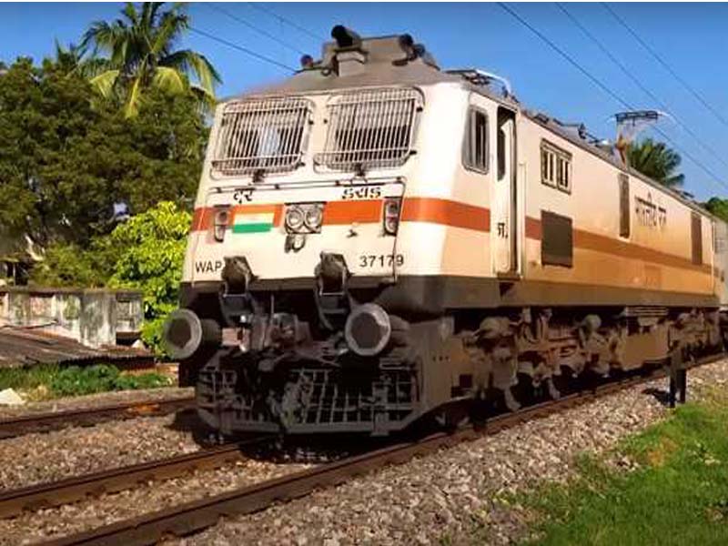 ECoR Runs 27 Puja Special Trains for Kali and Chhath Puja