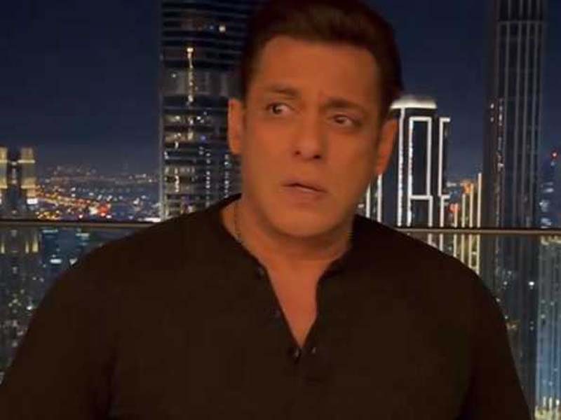 A death threat is given to Salman Khan.