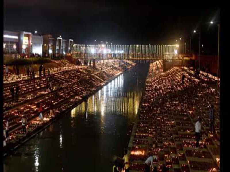 Lamps Light Saryu’s Banks After Ram Temple