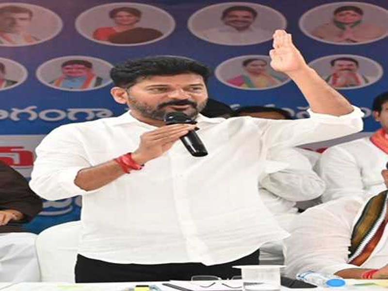 Telangana CM Honors Sardar Patel on His Birth Anniversary