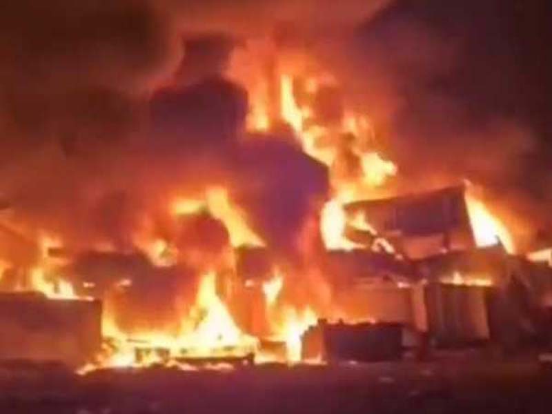 At the Kamson Healthcare plant in Telangana, a large fire starts.