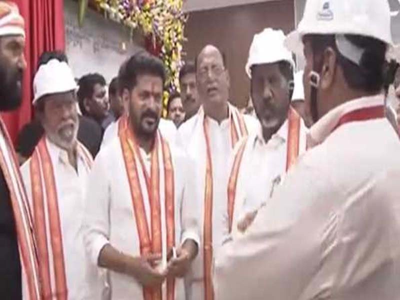 Telangana CM Inaugurates Yadadri Power Station Unit in Nalgonda