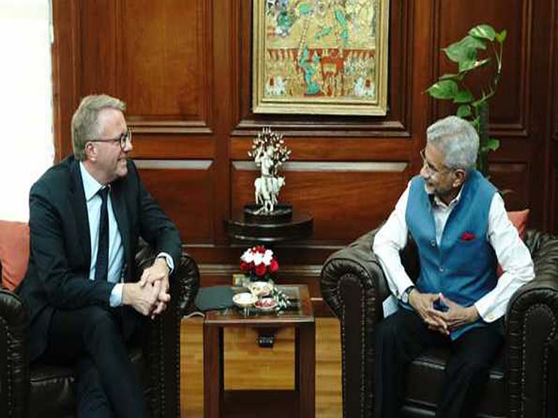 EAM talks with the visiting Danish Minister about the Green Strategic Partnership.