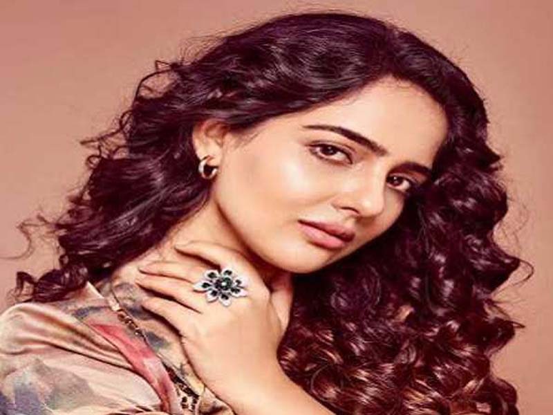 Malvi Malhotra’s first role will be in the Punjabi film “Haye Bibiye Kithe Fas Gaye.”