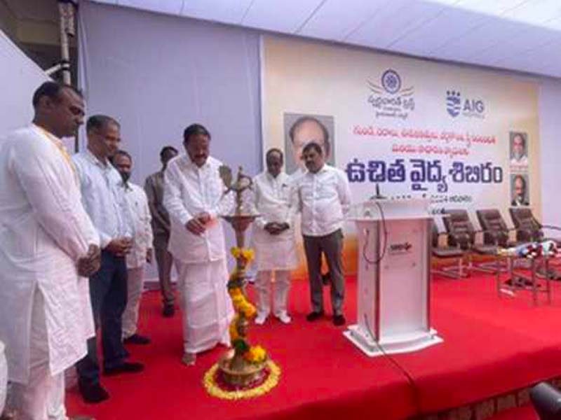 Ex-VP Naidu advises people to maintain their health by eating a balanced diet and maintaining a clean environment.