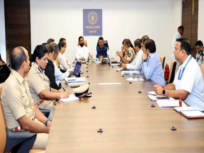 Maharashtra CM Advocates AI to Enhance Mantralaya Security
